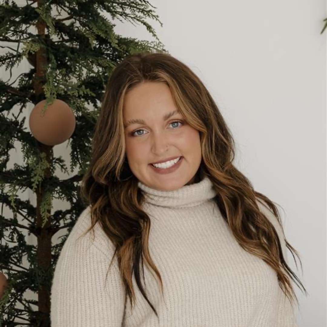 Emliee Davis, LSW